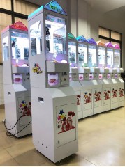 Amusement Park Game Machine Coin Operated Arcade Toy Vending Machine Mini Claw Machine For Sale