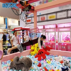 Popular Real People Human Claw Gift Machine Electronic Claw Big Toy Crane Machine For Amusement Park