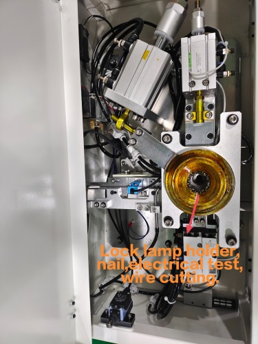 Riveting Machine for E27/E14 Lamp Cap