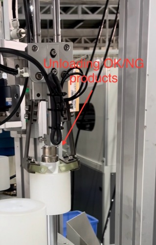 B22 rotating disc lock lamp holder machine