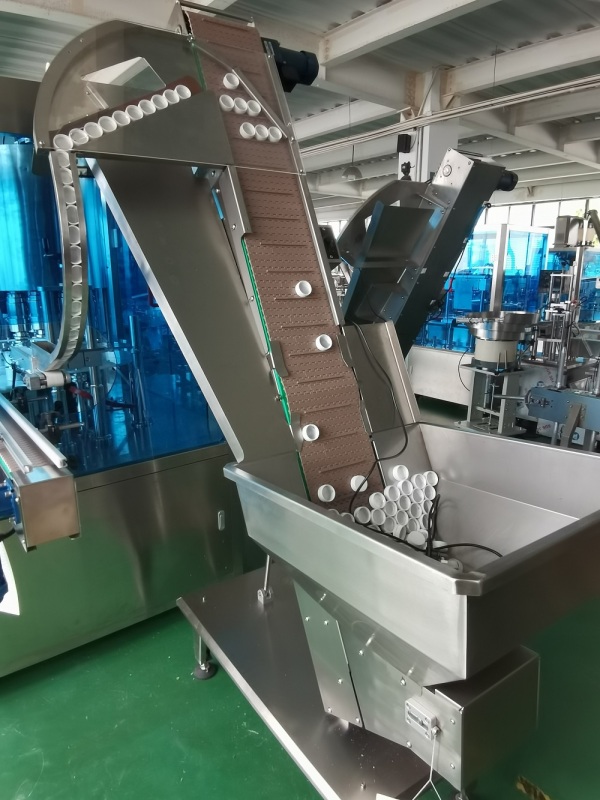 Automatic High Speed Rotary Type Bottle Capping Machine For Plastic And Glass Bottle