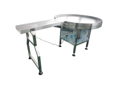 Auto glass/plastic bottle feeder and turn table