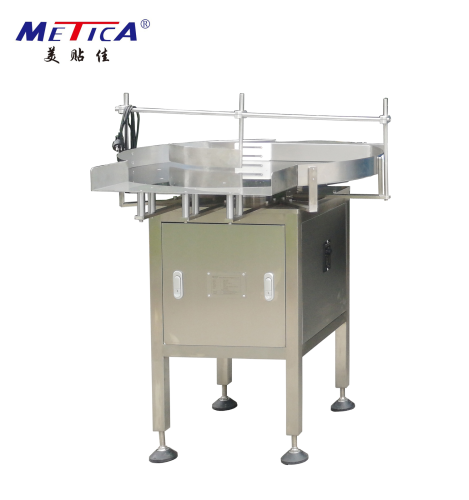 Auto glass/plastic bottle feeder and turn table