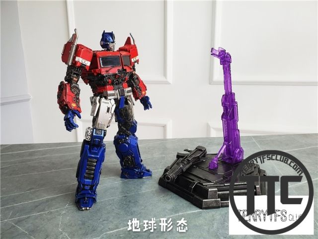 ToyWorld TW TW-F09 Freedom Leader Bumblebee Movie Optimus Prime OP Standard Ver