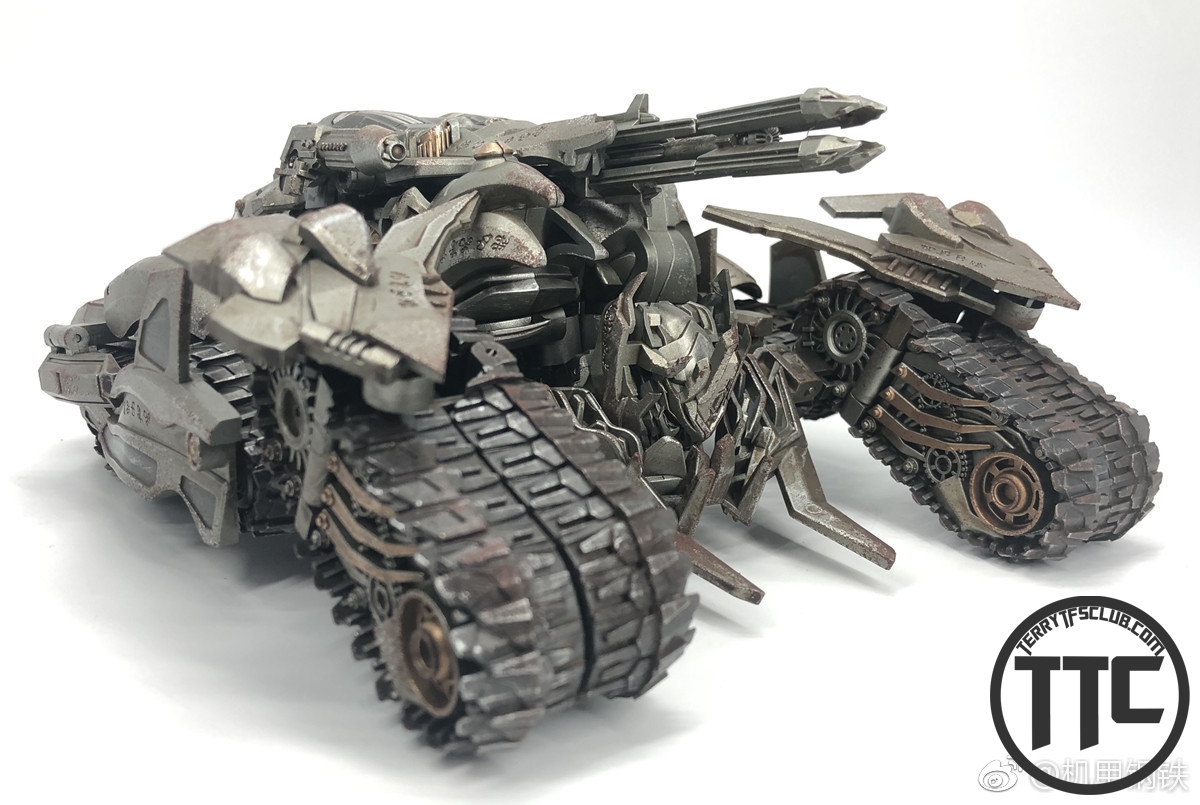 TF Dream Factory GOD11S Mega ROTF Megatron Battle Damaged