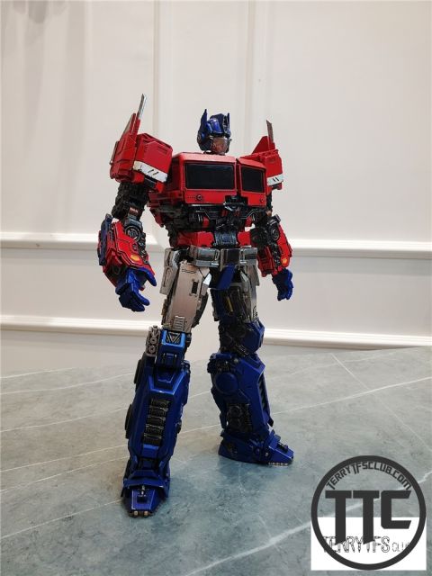 ToyWorld TW TW-F09 Freedom Leader Bumblebee Movie Optimus Prime OP Standard Ver