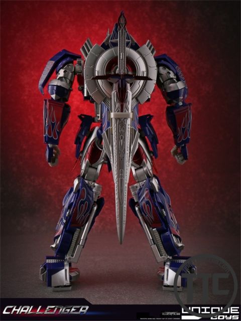 Unique Toys R-02 Challenger Optimus Prime