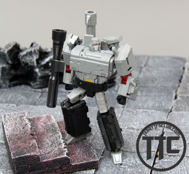 DX9 X13D Mightron Megatron damaged ver.