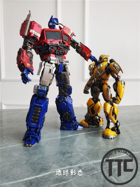 ToyWorld TW TW-F09 Freedom Leader Bumblebee Movie Optimus Prime OP Deluxe Ver