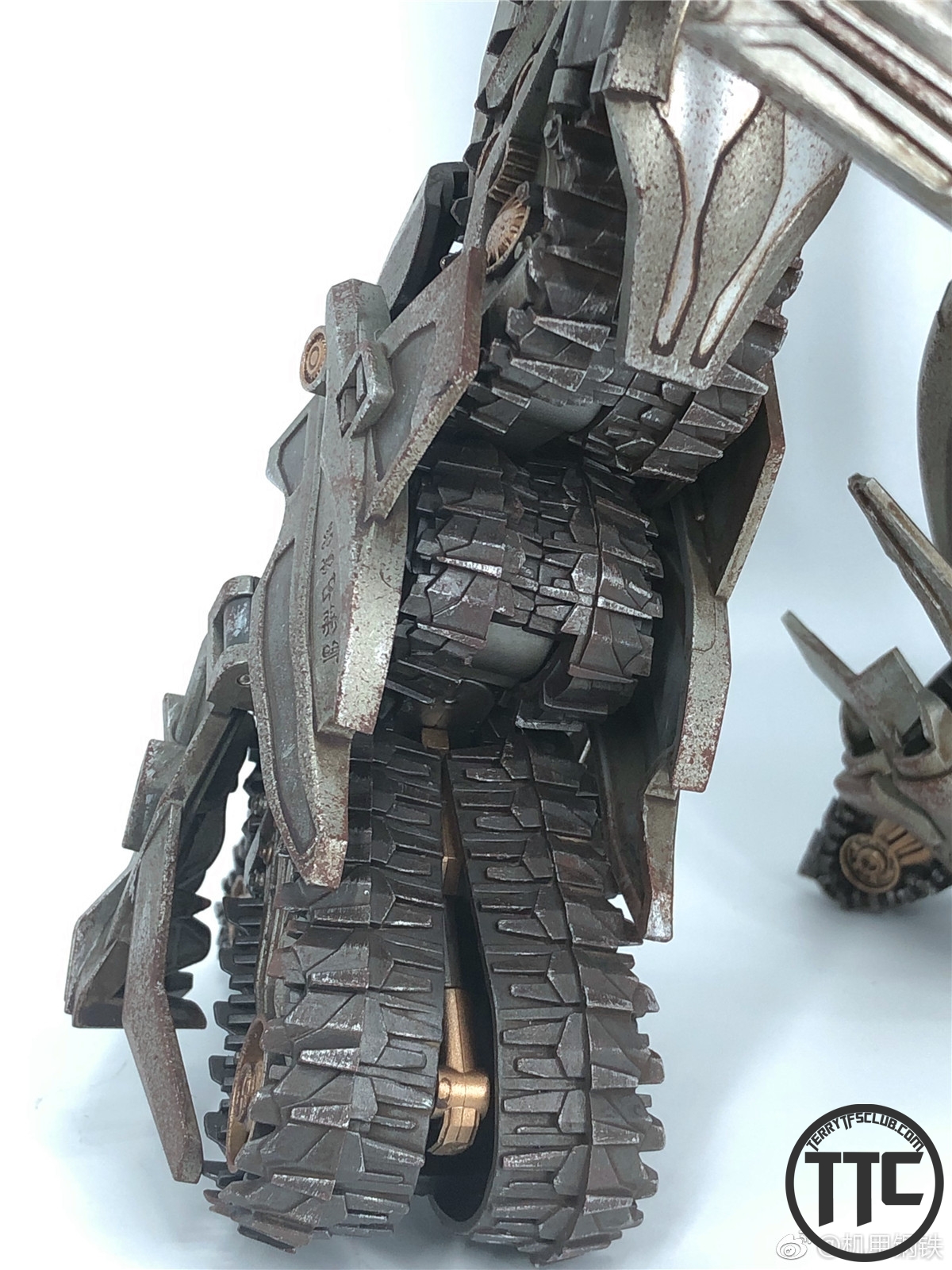 TF Dream Factory GOD11S Mega ROTF Megatron Battle Damaged