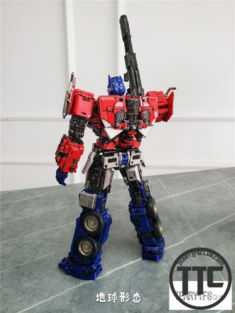 ToyWorld TW TW-F09 Freedom Leader Bumblebee Movie Optimus Prime OP Standard Ver