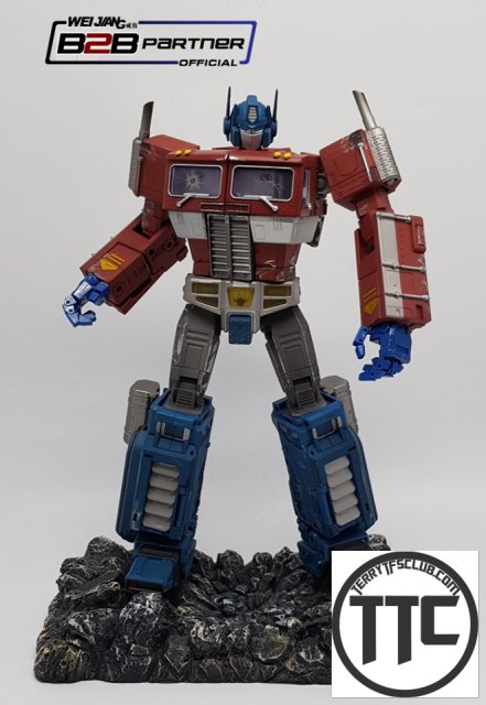 Weijiang WJ MPP10 Commander Optimus Prime Battle Damaged Oversized MP-10 Limited Edition w/ Custom Display Base