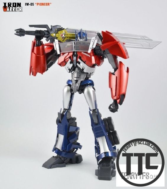 Iron Warrior IW-05 IW05 DMK Optimus Prime