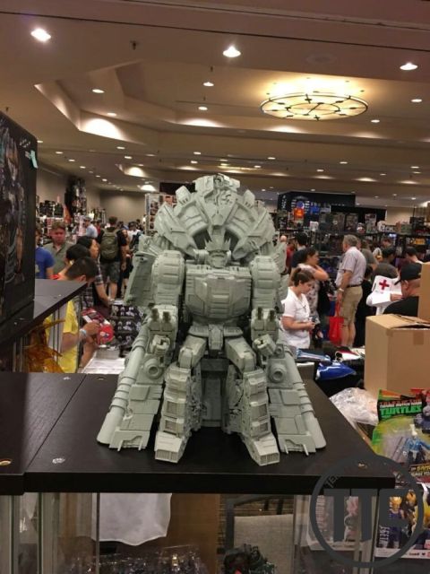 Gigapower Throne for Grimlock