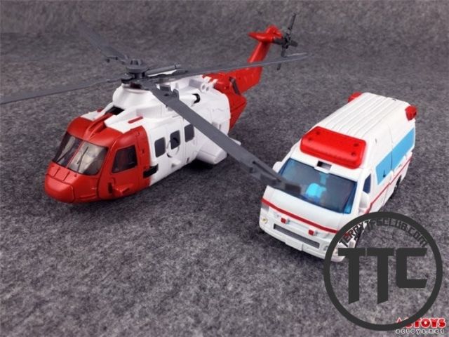 Yes Model YM15 RF-05 Blades &amp; YM16 RF-06 First Aid Defensor Set of 2