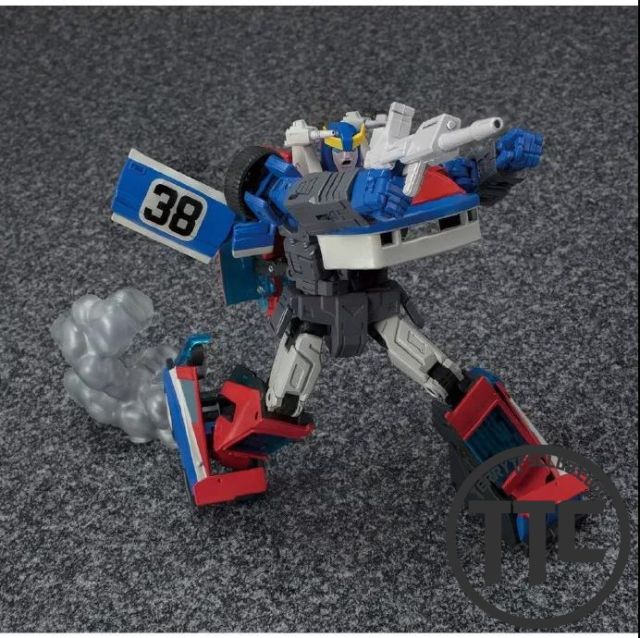 Masterpiece MP19+ MP-19+ Smokescreen Anime version