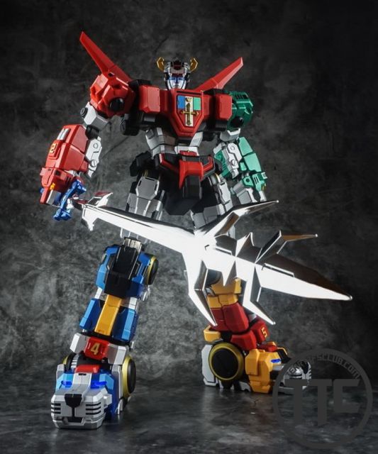 Titan Power TP-01 TP01 Titan Beast King Chogokin Voltron w/ LED