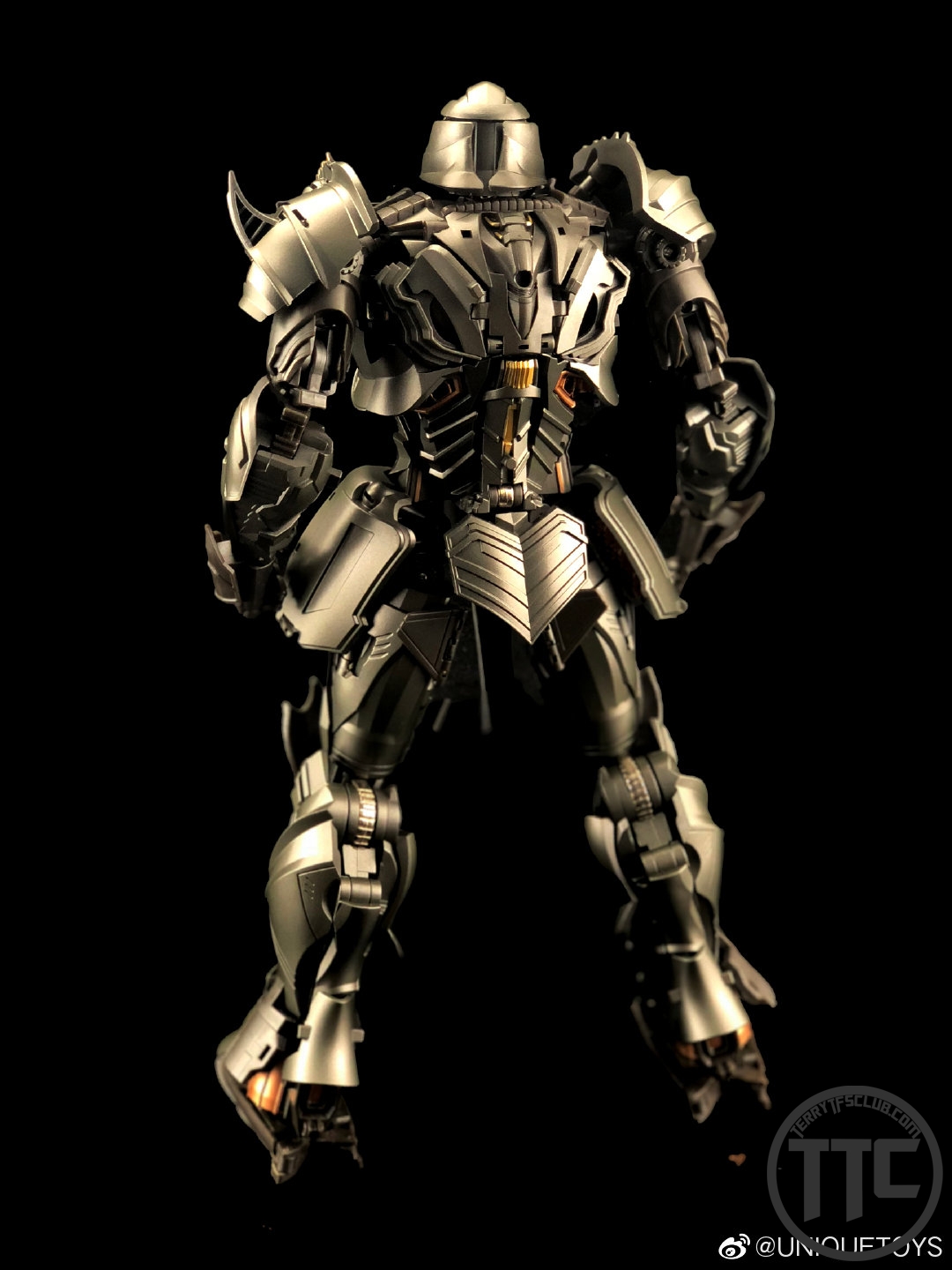 Unique Toys R-03 Dragoon AOE/TLK Megatron,New Arrivals