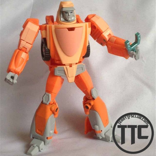 XTransbots MM-IV+ Ollie Wheelie V2.0 Reissue