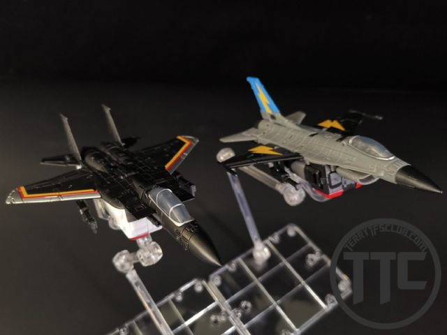 Zeta toys ZC-01 Downthrust Skydive