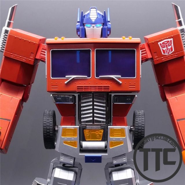 【FES】 Robosen Transformers Optimus Prime Auto-Converting Programmable Robot - Collector's Edition