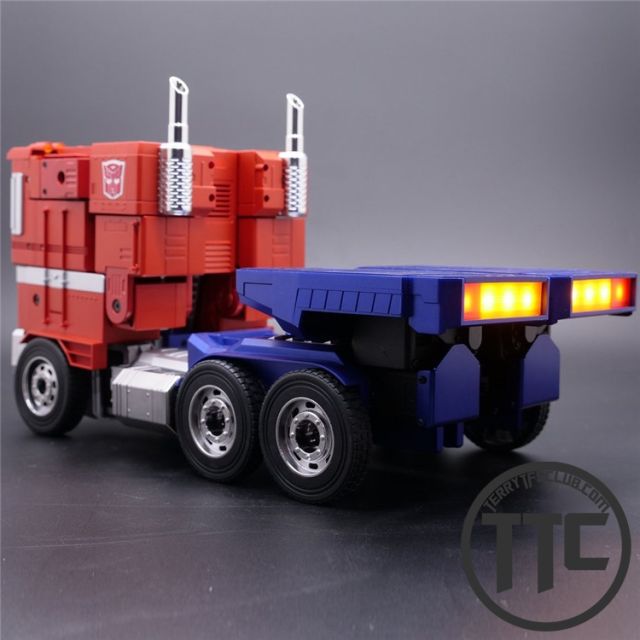 【US BUYER ONLY】【FES】Robosen Transformers Optimus Prime Auto-Converting Programmable Robot - Collector's Edition