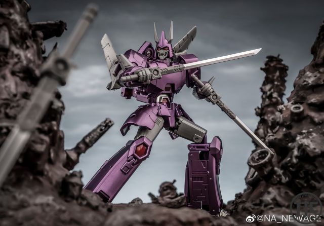 【IN STOCK】NewAge Toys H43W Toshiro Cyclonus IDW ver.