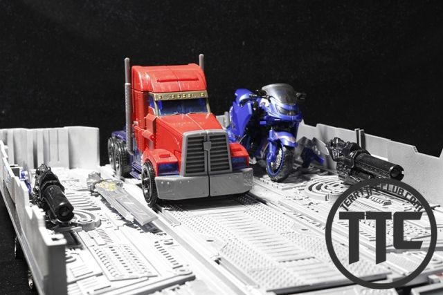 【IN STOCK】APC Toys TFP Trailer for Optimus Prime