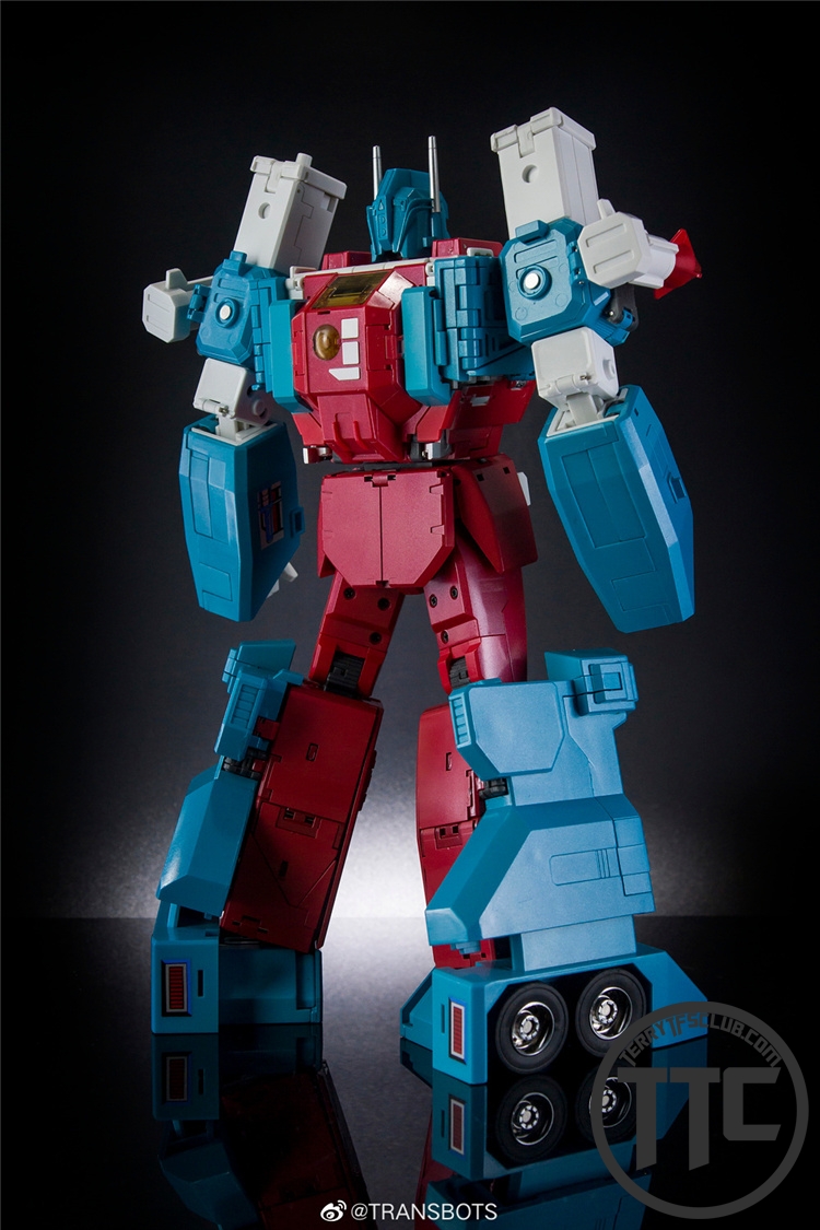 X-Transbots MX-22T Commander Stack Ultra Magnus Youth Ver.