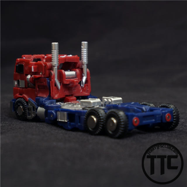 MetaGate M-01 Huge Fire Optimus Prime