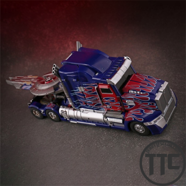 Unique Toys R-02 Challenger 2023 Reissue | Optimus Prime