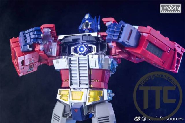 Lewin Resources LW-01 MP-10 Optimus Prime MATTE CHROME Oversized 71cm w/ LED