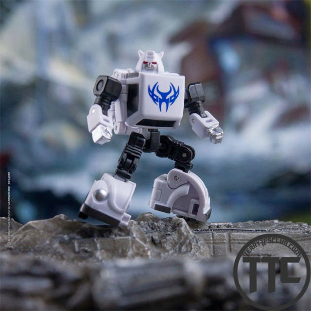 【PRE-ORDER】Dr.Wu DW-E35S & E34M Wingman & Wasp | Cyclonus & Bug Bite