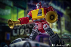 【PRE-ORDER】NewAge Toys H62 Louie | Blaster w/ Ramhorn & Rewind | Legend Scale