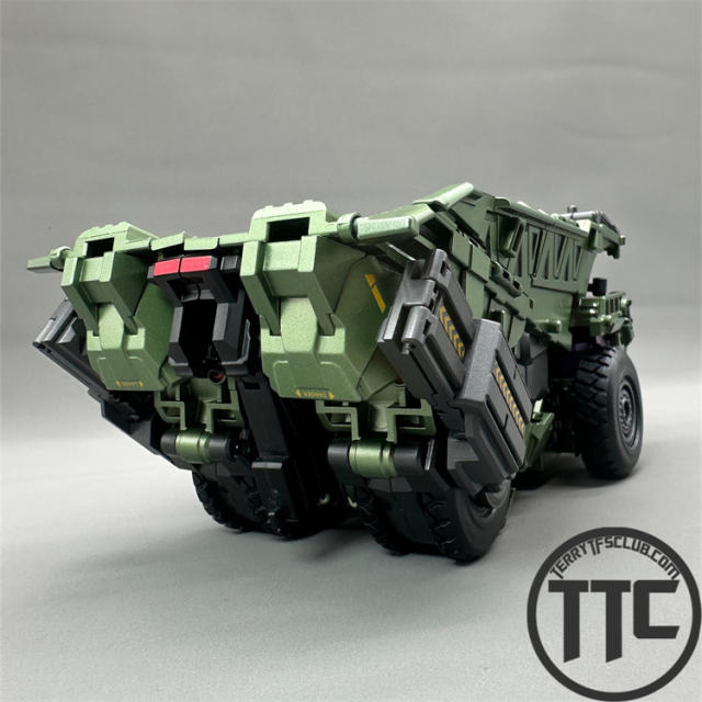 Dream Star Toys DST02-003 Load Warrior | Long Haul Devastator