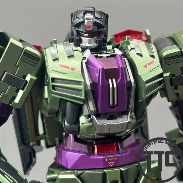 Dream Star Toys DST02-003 Load Warrior | Long Haul Devastator