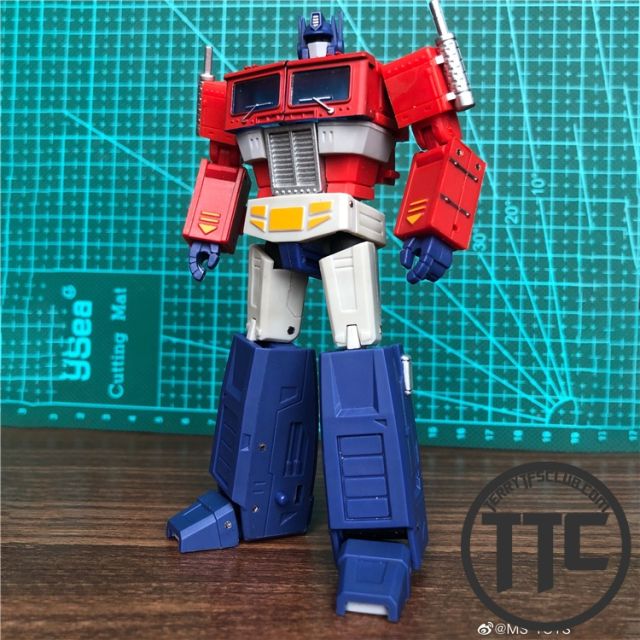 Magic Square Toys MS-B18 Light of Justice Optimus Prime 2021 reissue