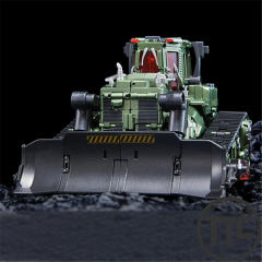 Dream Star Toys DST02-004 Pushing Machine Warrior | Bonecrusher Devastator