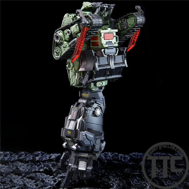 Dream Star Toys DST02-004 Pushing Machine Warrior | Bonecrusher Devastator