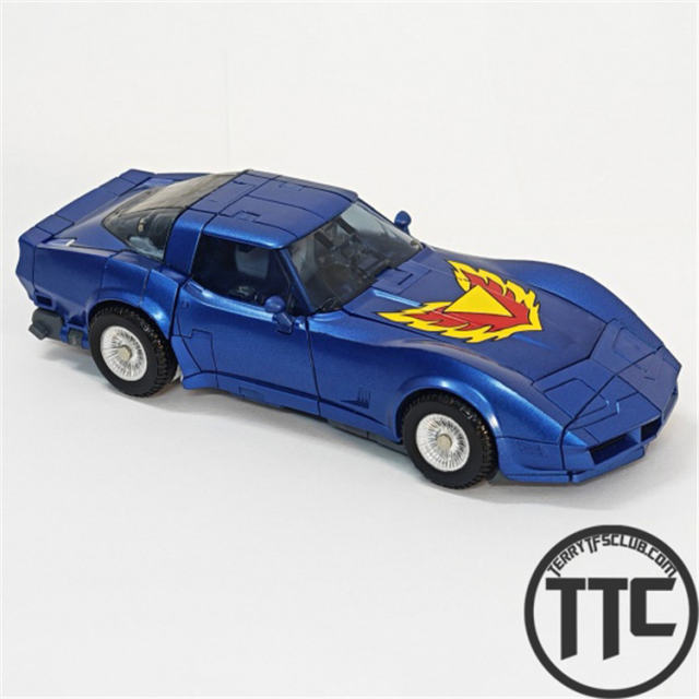 Star Toys ST-02 Tracker | Tracks