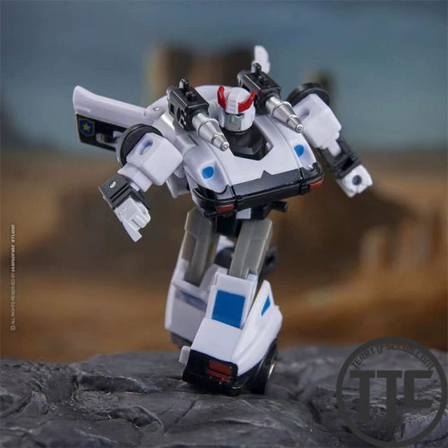 Dr.Wu E43 Patrolman & DW-E44 Grasshopper | Prowl & Kickback Set of 2