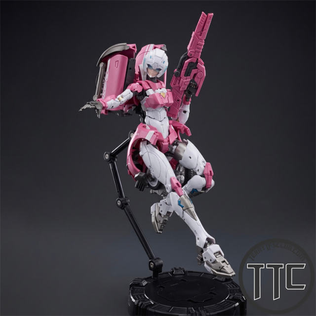 【COMING SOON】Lucky Cat CG-01 Cyber Goodess Venus | Arcee