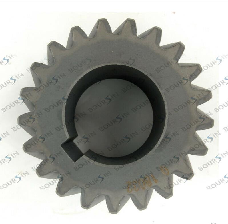 8-94476696-1 Cylinder Head Cover For ISUZU NKR 4JB1 4JG2 JMC 493