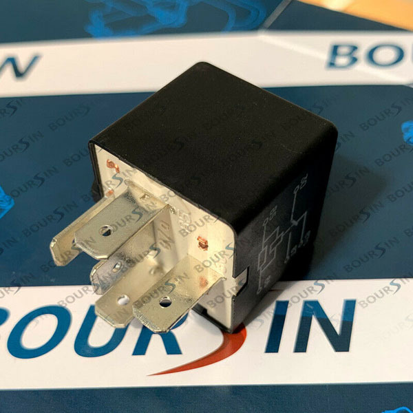 Power Window Relay 12V 20A 5 Pins For ISUZU NPR NQR 1995-2007
