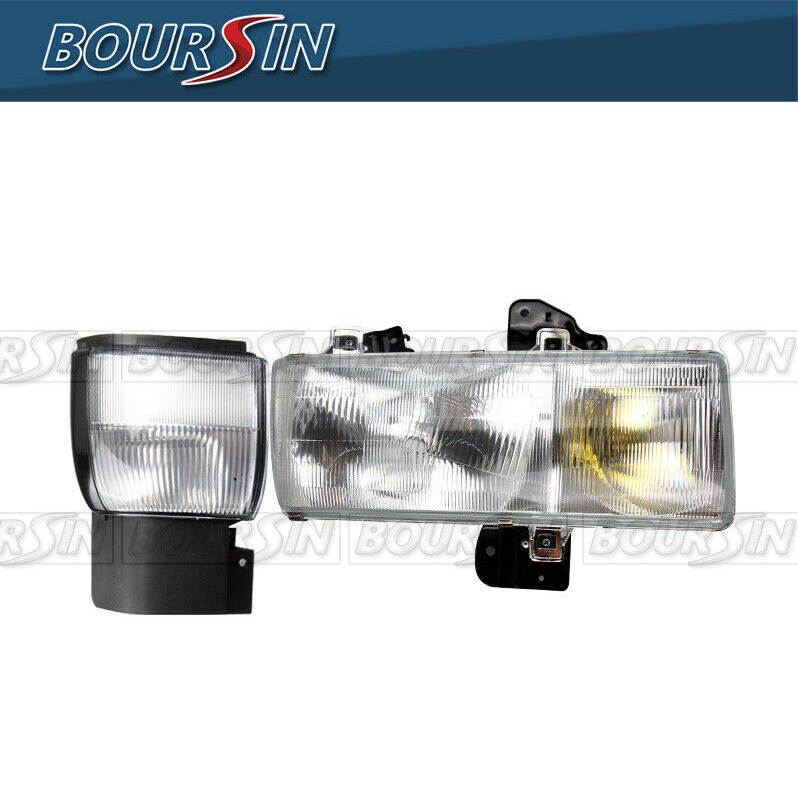 Headlight &amp; Corner Lamp For Nissan UD 1800 2000 2300DH 2300LP 2600 3000 3300 1995-2010 W/ Bracket Passenger Side