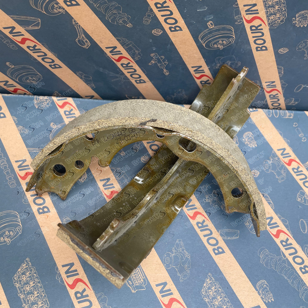 Parking Brake Shoe For ISUZU NPS NKR NPR NQR 4BE1 4BE2 4HF1 4HG1 8-97020-250-2 8970202502