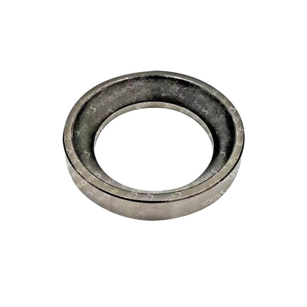 Distance Piece Hub Bracket For Isuzu NPR NKR NQR NRR NLR NPS NNR NHR 4HF1 4JB1 4JG2 4HE1 4HK1 4HG1 4JH1 8-97234-513-0 8972345130 8-94246-302-0 8942463020