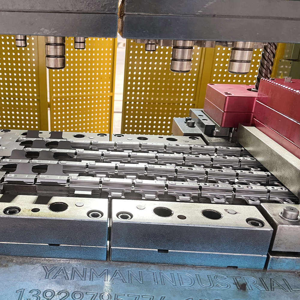 Cabinet Hinge Cold Automatic Stamping Mold