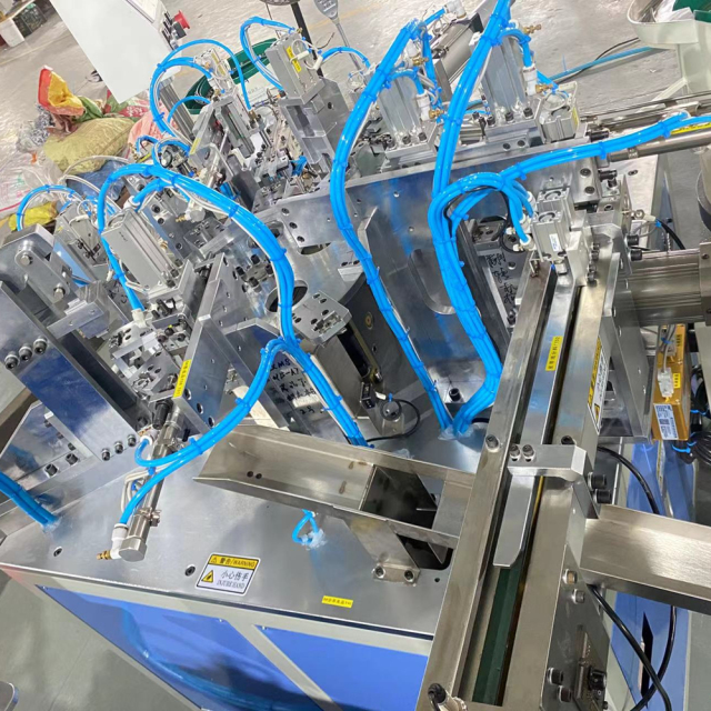 American Short Soft Closing Hinge Face Frame 3D Cabinet Door Hinge Automatic Aseembly Machine