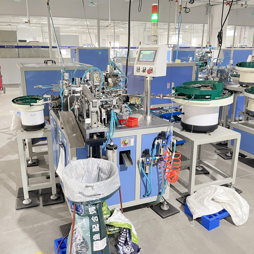 3D Soft Close Hinge Base Eccentric Screw Automatic Assembly Machine 3D Hinge Base Automatic Assembly Machine